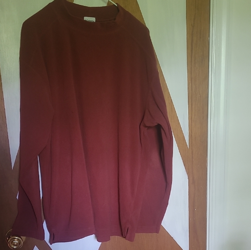 Columbia Red Crewneck Sweater Classic Comfortable Design